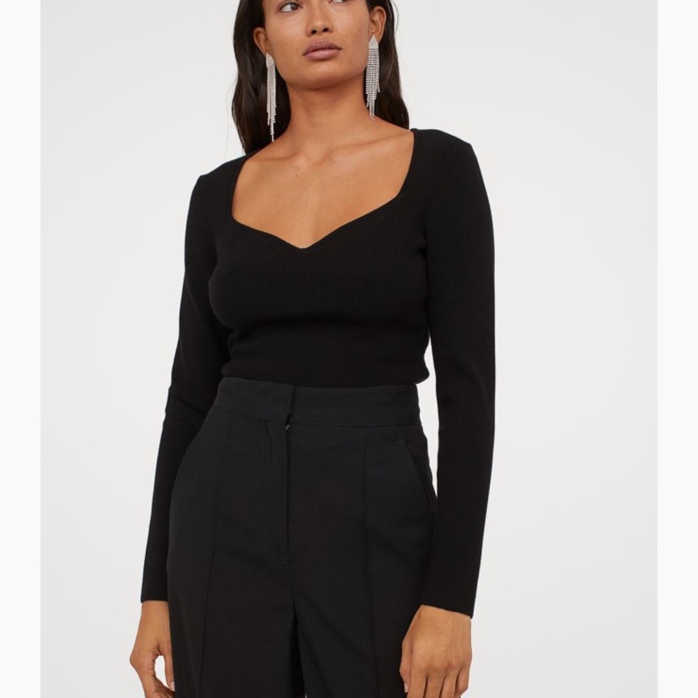 Never worn black, sweetheart neckline top